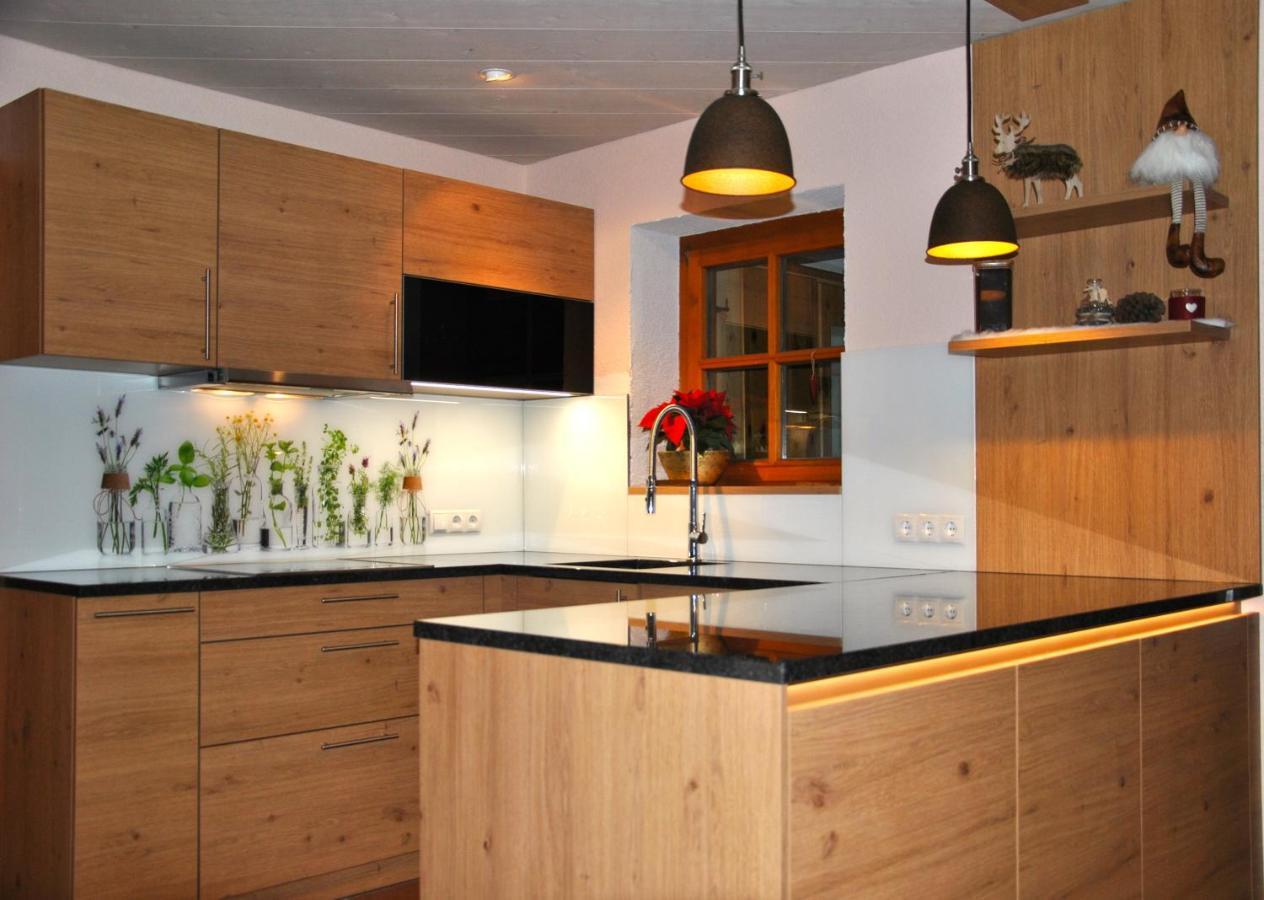 Aparthaus Am Walde & Appartement Sonnenseite Bartholomäberg Eksteriør billede